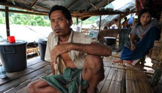 Refugees at home in Mae La Camp 296